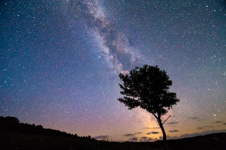 the-milky-way-2183013_960_720
